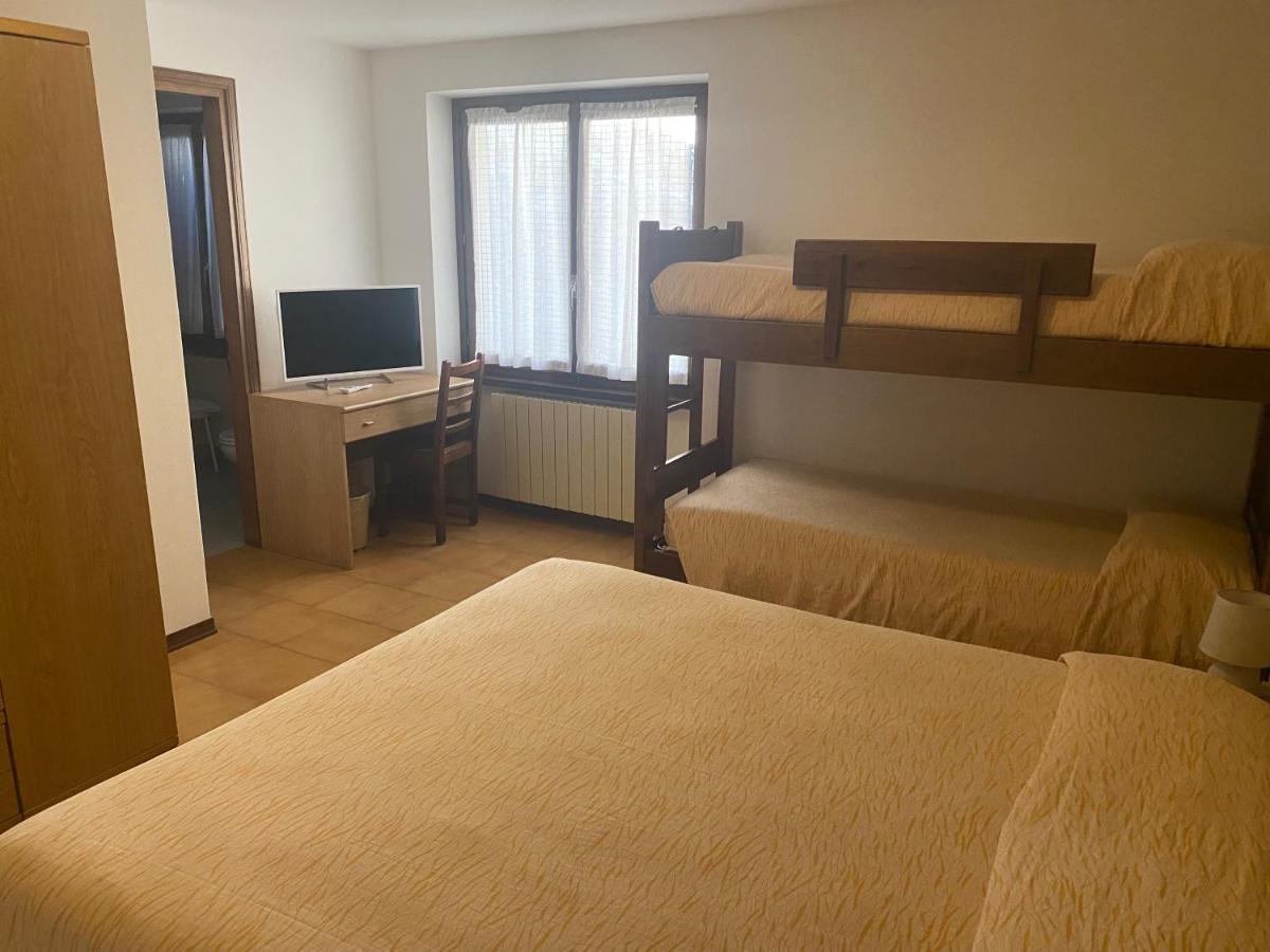 Albergo La Perla Craveggia ภายนอก รูปภาพ