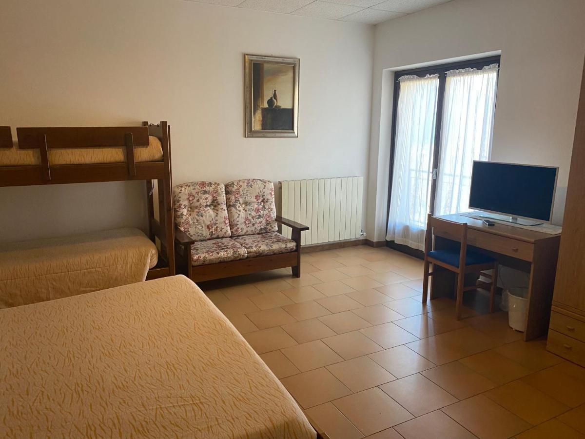 Albergo La Perla Craveggia ภายนอก รูปภาพ