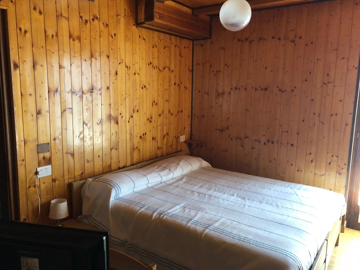 Albergo La Perla Craveggia ภายนอก รูปภาพ