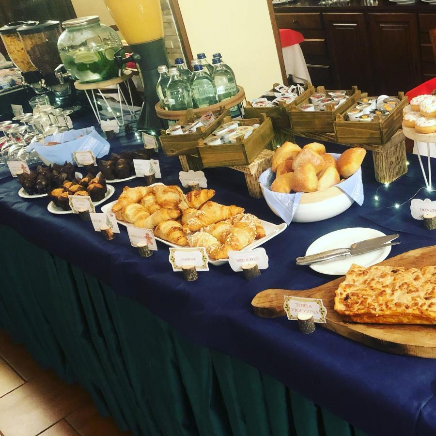Albergo La Perla Craveggia ภายนอก รูปภาพ
